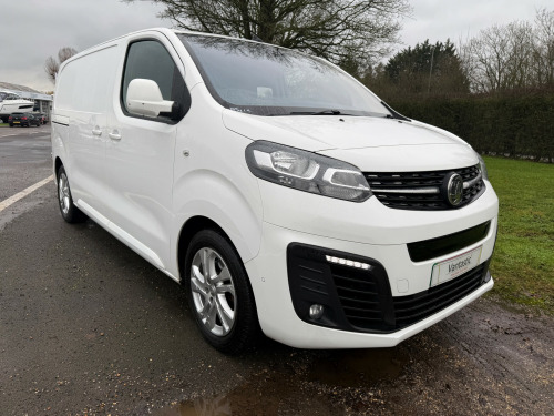 Vauxhall Vivaro  3100 75kWh Elite Panel Van 5dr Electric Auto L1 H1 (136 ps) ALLOYS APPLE CA 