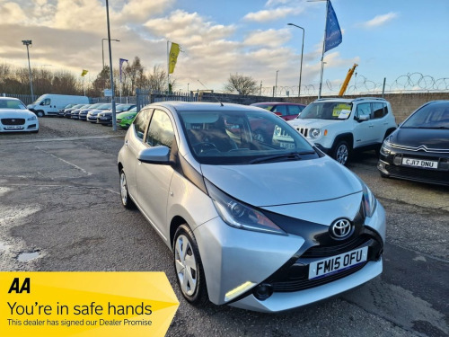 Toyota AYGO  1.0 VVT-i x-play Hatchback 5dr Petrol x-shift Euro