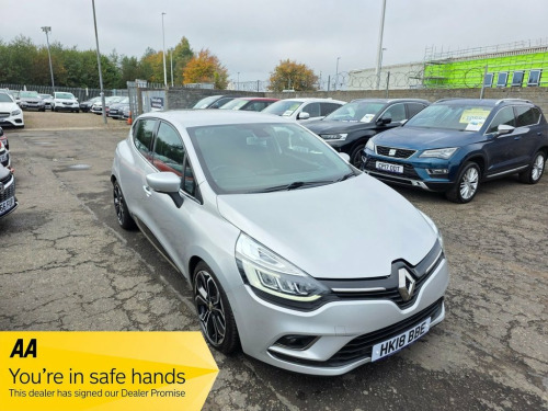 Renault Clio  1.5 dCi Signature Nav Hatchback 5dr Diesel Manual 