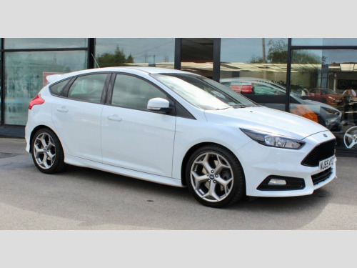 Ford Focus  2.0 TDCi ST-2 Hatchback 5dr Diesel Manual Euro 6 (