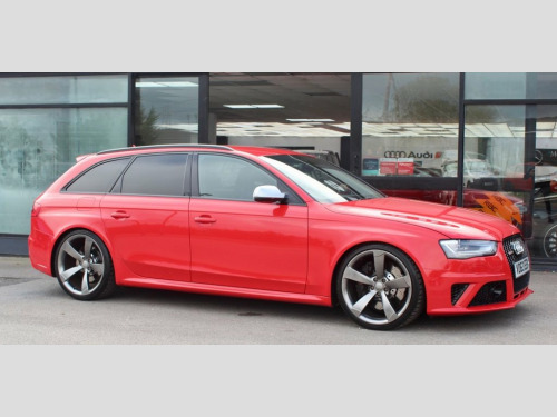 Audi RS4 Saloon  4.2 FSI V8 Avant S Tronic quattro (324 g/km, 415 b