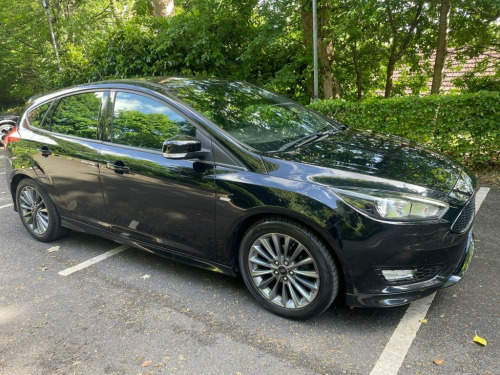 Ford Focus  1.0T EcoBoost ST-Line Hatchback 5dr Petrol Auto Eu