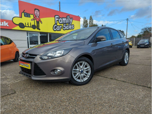 Ford Focus  1.6 Titanium