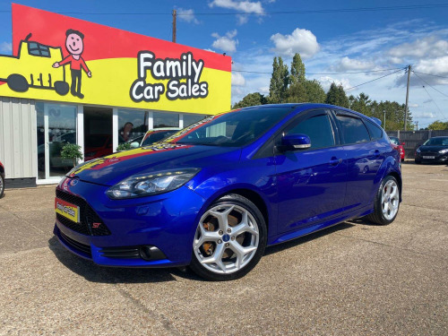 Ford Focus  2.0 T EcoBoost ST-3