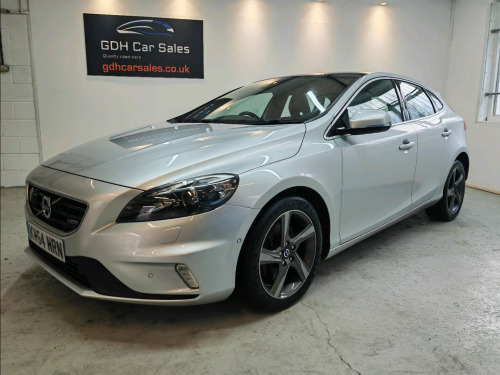 Volvo V40  2.0 D4 R-Design Lux Nav Hatchback 5dr Diesel Geartronic Euro 6 (s/s) (190 p