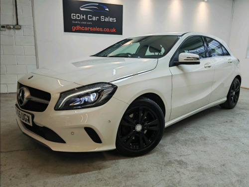 Mercedes-Benz A-Class A180 1.6 A180 Sport (Premium) Hatchback 5dr Petrol Manual Euro 6 (s/s) (122 ps)