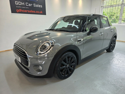 MINI Hatch  1.5 Cooper Hatchback 5dr Petrol Steptronic Euro 6 (s/s) (136 ps)