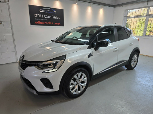 Renault Captur  1.3 TCe Iconic SUV 5dr Petrol Manual Euro 6 (s/s) (130 ps)