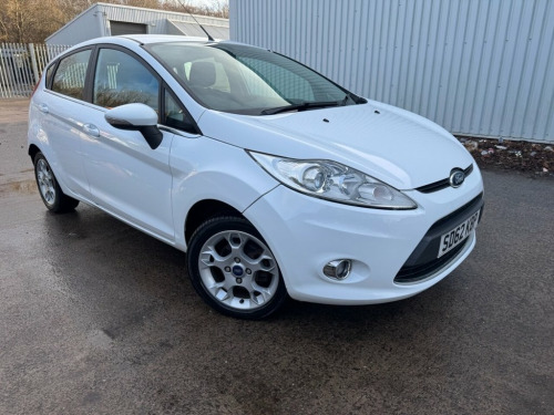 Ford Fiesta  1.25 Zetec Hatchback 5dr Petrol Manual (129 g/km, 