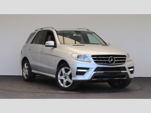 Mercedes-Benz M-Class ML350 3.0 3.0 ML350 V6 BlueTEC Sport SUV 5dr Diesel G-Tr