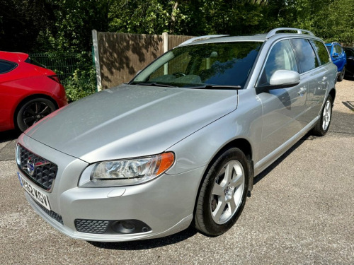 Volvo V70  2.4 D5 SE Lux Estate 5dr Diesel Geartronic Euro 5 
