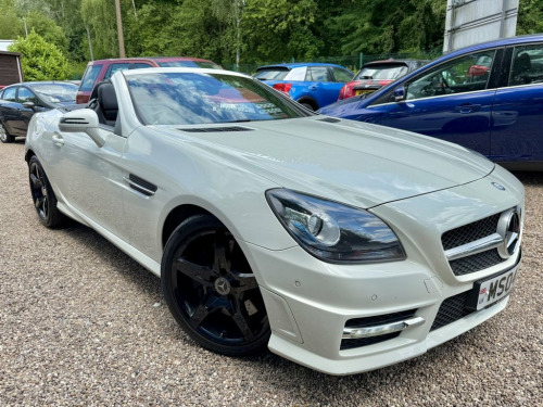 Mercedes-Benz SLK SLK200 1.8 SLK200 BlueEfficiency AMG Sport Convertible 2d