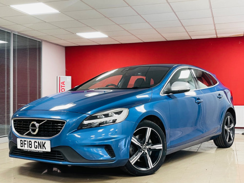Volvo V40 T3 R-DESIGN NAV PLUS