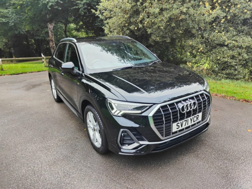 Audi Q3  1.5 TFSI CoD 35 S line SUV 5dr Petrol S Tronic Eur