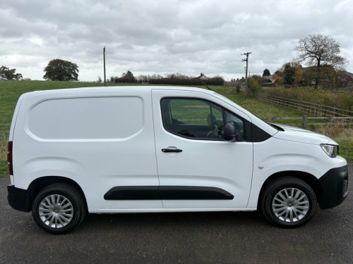 Peugeot Partner  1.5 BlueHDi 650 Professional Standard Panel Van 5d 