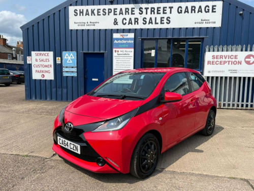 Toyota AYGO  1.0 VVT-i x-play Hatchback 5dr Petrol Manual Euro 