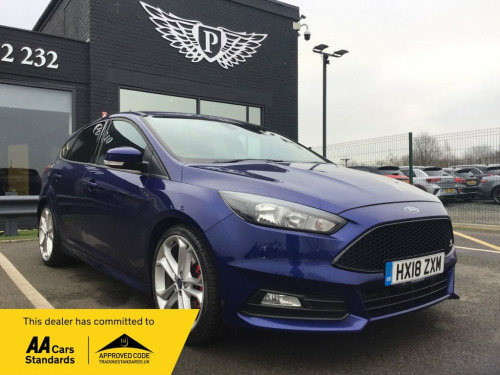 Ford Focus  2.0T EcoBoost ST-2 Hatchback 5dr Petrol Manual Eur