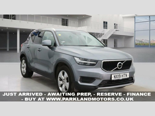 Volvo XC40  2.0 T4 Momentum SUV 5dr Petrol Auto AWD Euro 6 (s/