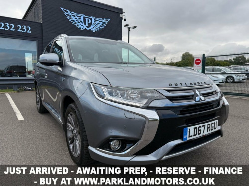 Mitsubishi Outlander  2.0h 12kWh 4h SUV 5dr Petrol Plug-in Hybrid CVT 4W