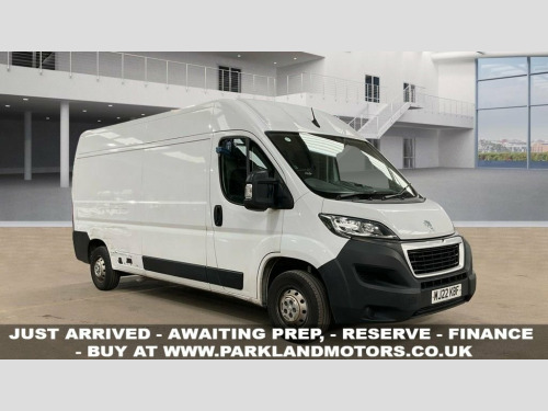 Peugeot Boxer  2.2 BlueHDi 335 Professional Panel Van 5dr Diesel 