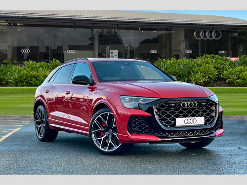 Audi RS Q8  