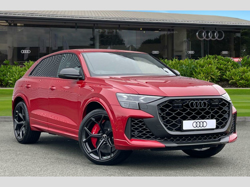 Audi RS Q8  