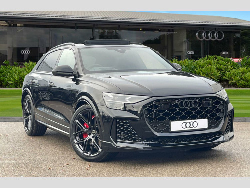 Audi RS Q8  