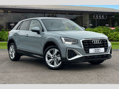 Audi Q2  