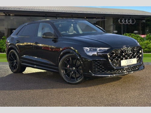 Audi RS Q8   