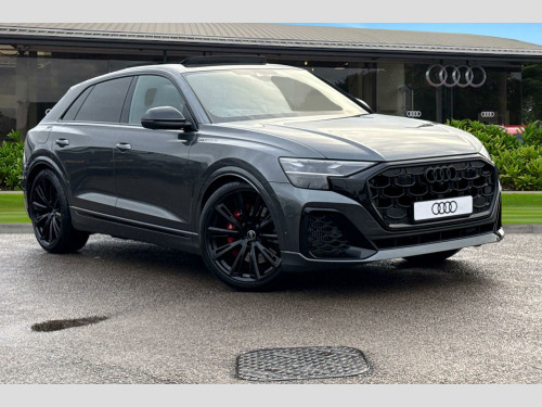 Audi Q8   