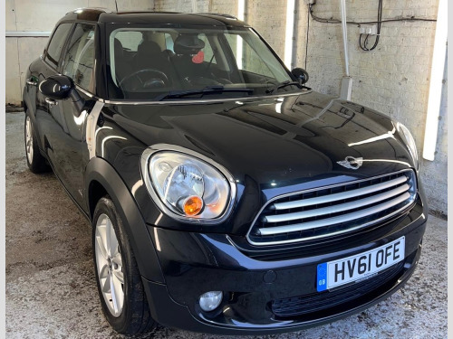 MINI Countryman  1.6 Cooper D SUV 5dr Diesel Manual ALL4 Euro 5 (s/s) (112 ps)