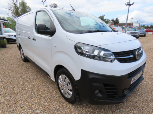 Vauxhall Vivaro  2900 1.5d 100PS Dynamic L2 H1 Van
