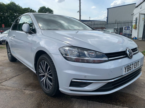 Volkswagen Golf  1.4 TSI SE Nav