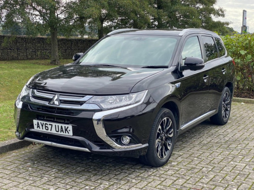 Mitsubishi Outlander  2.0h 12kWh 4h SUV 5dr Petrol Plug-in Hybrid CVT 4W