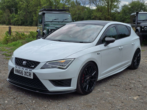 SEAT Leon  2.0 TSI Cupra 290 Black