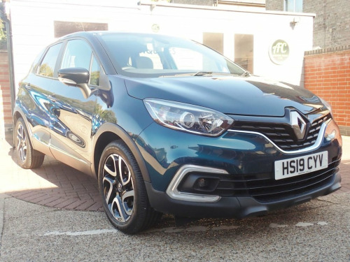 Renault Captur  1.5 dCi ENERGY Iconic SUV 5dr Diesel Manual Euro 6
