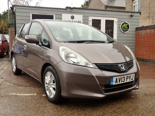 Honda Jazz  1.4 i-VTEC ES Hatchback 5dr Petrol CVT Euro 5 (99 