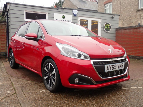 Peugeot 208  1.2 PureTech Tech Edition Hatchback 5dr Petrol Man 