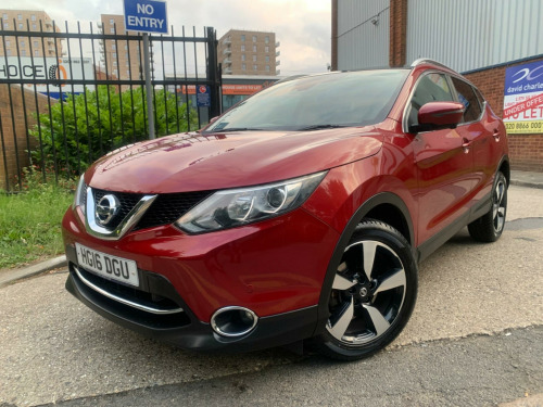 Nissan Qashqai  1.2 DIG-T N-Connecta 2WD Euro 6 (s/s) 5dr