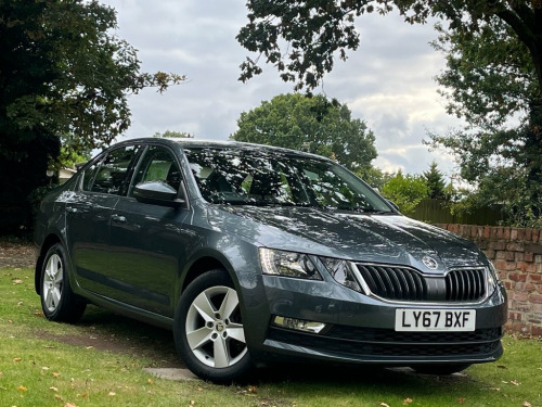 Skoda Octavia  1.5 TSI ACT SE Hatchback 5dr Petrol Manual Euro 6 