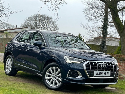 Audi Q3  1.5 TFSI CoD 35 Sport SUV 5dr Petrol Manual Euro 6