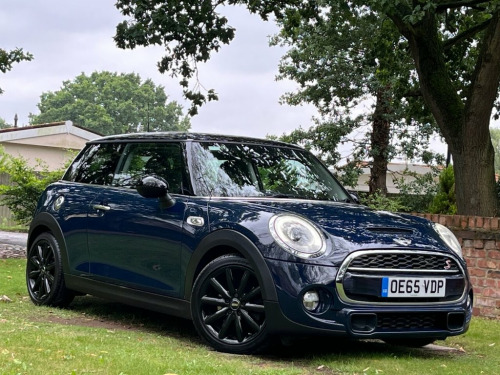 MINI Hatch  2.0 Cooper S Hatchback 3dr Petrol Manual Euro 6 (s