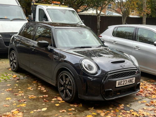 MINI Hatch  2.0 Cooper S Exclusive Hatchback 5dr Petrol Steptr