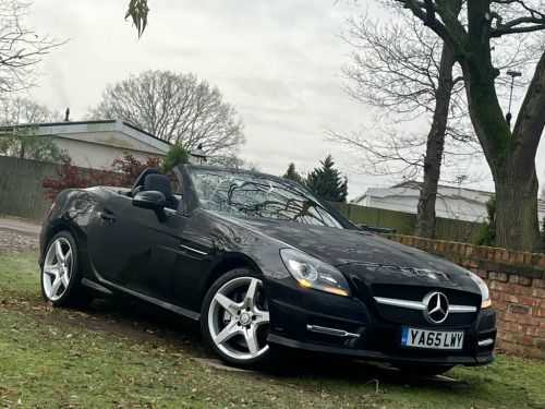 Mercedes-Benz SLK SLK200 AMG 2.0 SLK200 AMG Sport Convertible 2dr Petrol G-Tron 