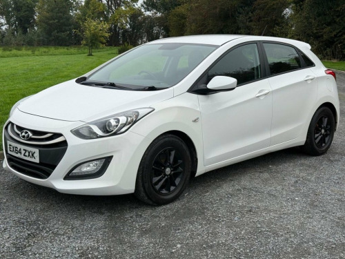 Hyundai i30  1.6 CRDi Blue Drive Active Hatchback 5dr Diesel Ma 