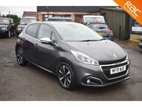 Peugeot 208  1.2 PureTech Tech Edition Hatchback 5dr Petrol Man