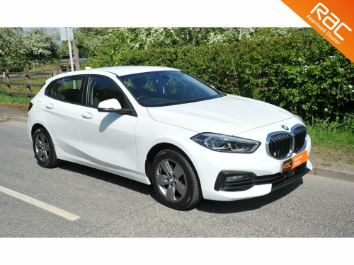 BMW 1 Series  1.5 118i SE Hatchback 5dr Petrol Manual Euro 6 (s/
