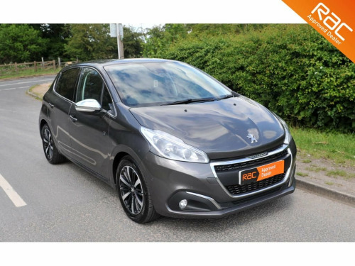 Peugeot 208  1.2 PureTech Tech Edition Hatchback 5dr Petrol Man