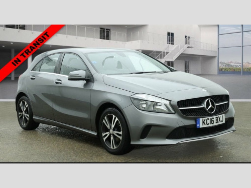 Mercedes-Benz A-Class  1.5 A180d SE Hatchback 5dr Diesel Manual Euro 6 (s 