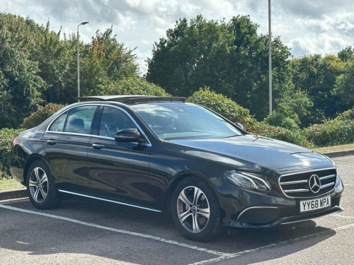Mercedes-Benz E-Class  2.0 E220d SE (Premium) Saloon 4dr Diesel G-Tronic+